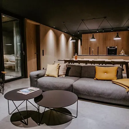 Haus Und Hof - Design Im Salzkammergut * Hof bei Salzburg